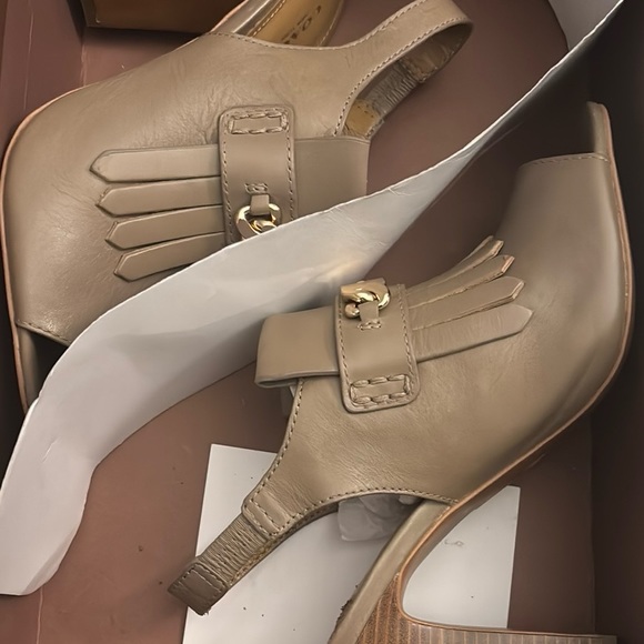 COACH RENITA SLINGBACK SANDAL - Picture 14 of 14